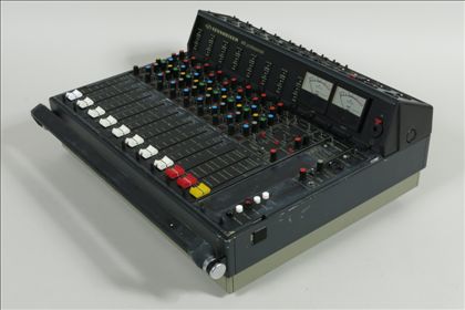 Sennheiser-M8 Professional 8-channel mixer 